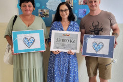 Předání výdělku z akce.