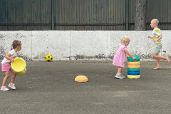 Sportovní stanoviště na hřišti.