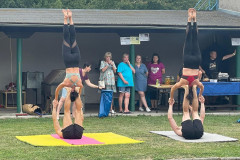 Vystoupení Acroyoga Olomouc.