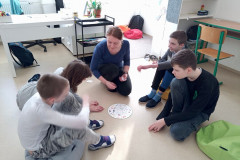 Třída při společné práci.