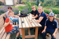 Třída testuje kravské mléko.