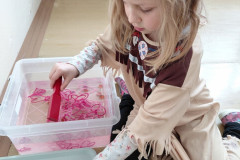 Den-pratelstvi-a-radosti-22