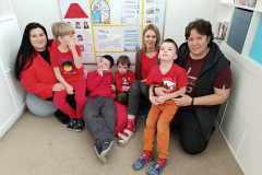 Třída v červené barvě.